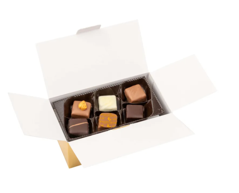 Ballotin cu 18 praline asortate, Chevaliers d’Argouges, 185 g